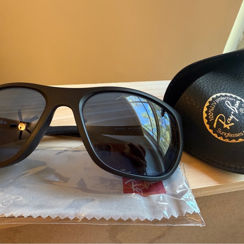 Ray-Ban RB4307 601S80 Blue Mirrored lens Rectangular Unisex Sunglasses